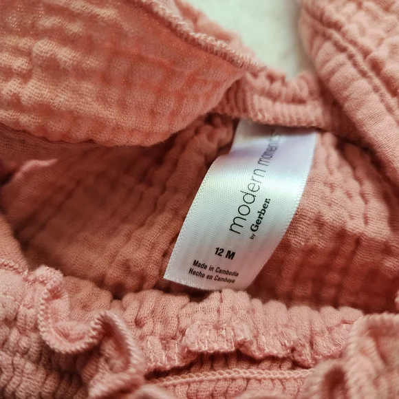 Modern Moments Flutter Sleeve Gauze Rompers - Picture 4 of 4